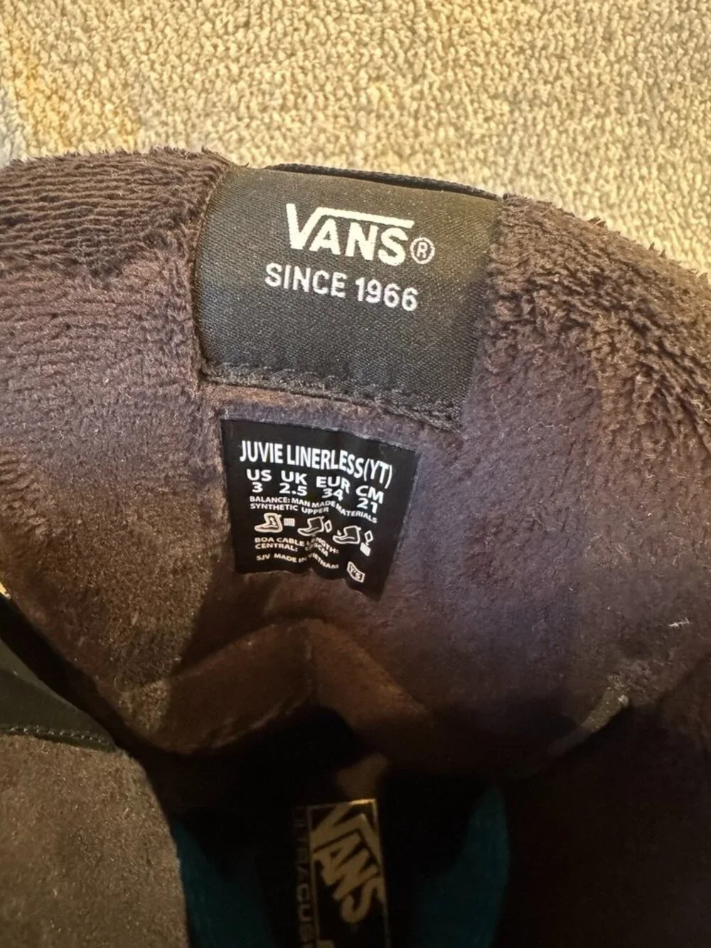 Vans Juvie Kids Snowboard Boots Sz 3 Black BOA